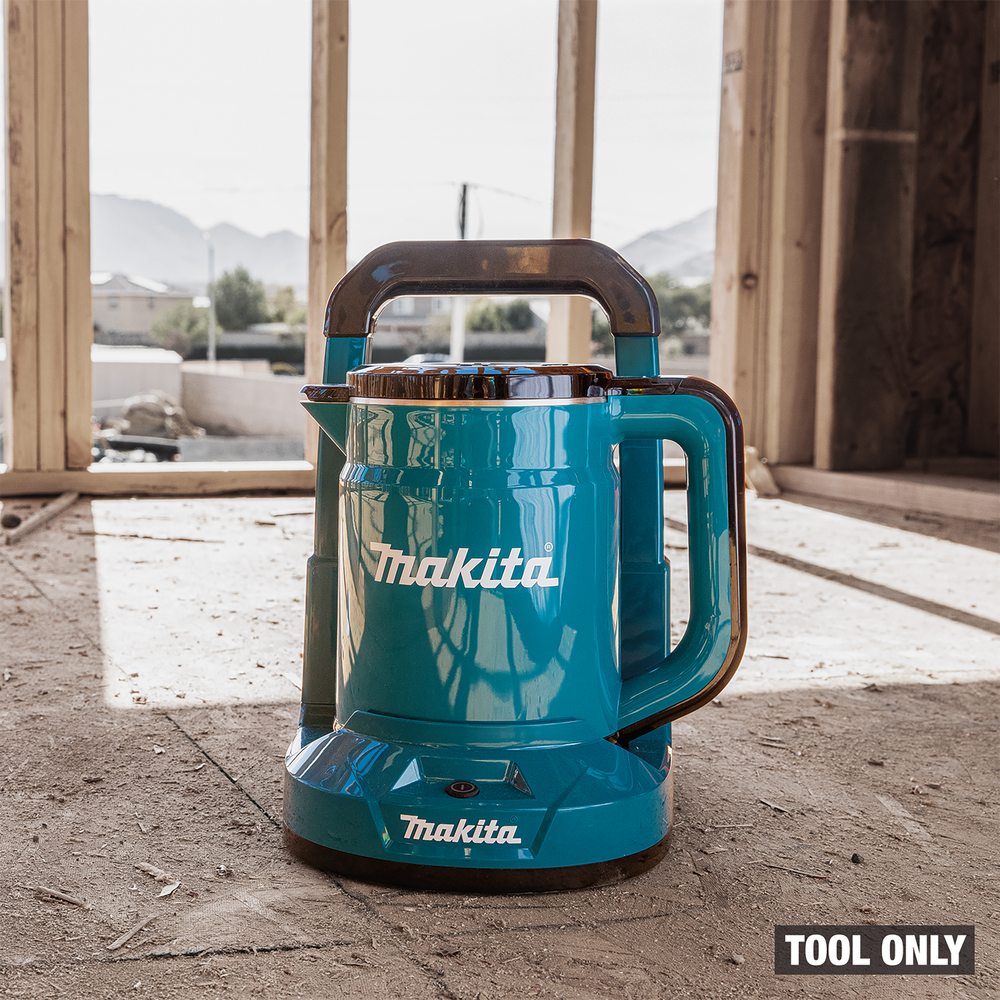Makita Akku-Wasserkocher 40V max. (ohne Ladegerät Kapazität Flüssigkeiten 0,8 l